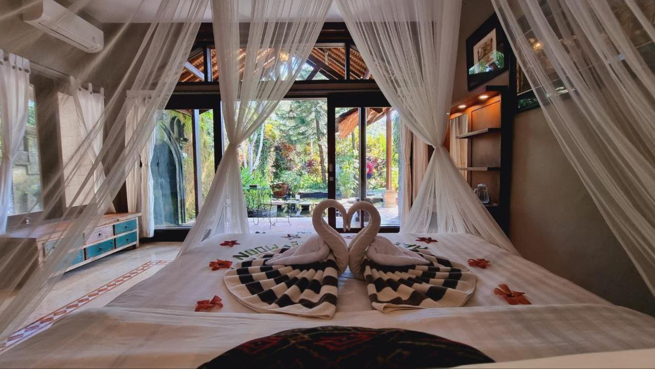 הוילה Avalon Ubud Castle & Spa מראה חיצוני תמונה